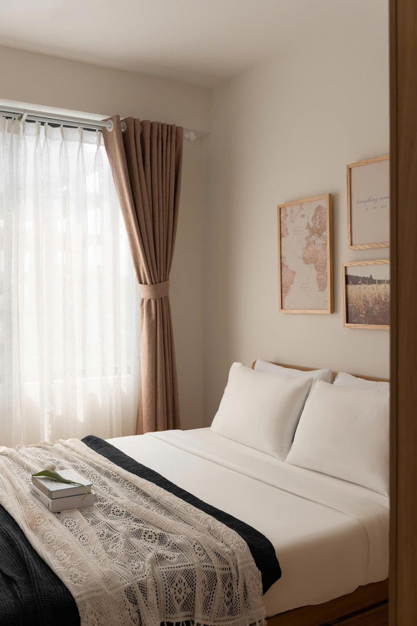 Khách sạn hẻo lánh Otis Soho Saigon Balcony