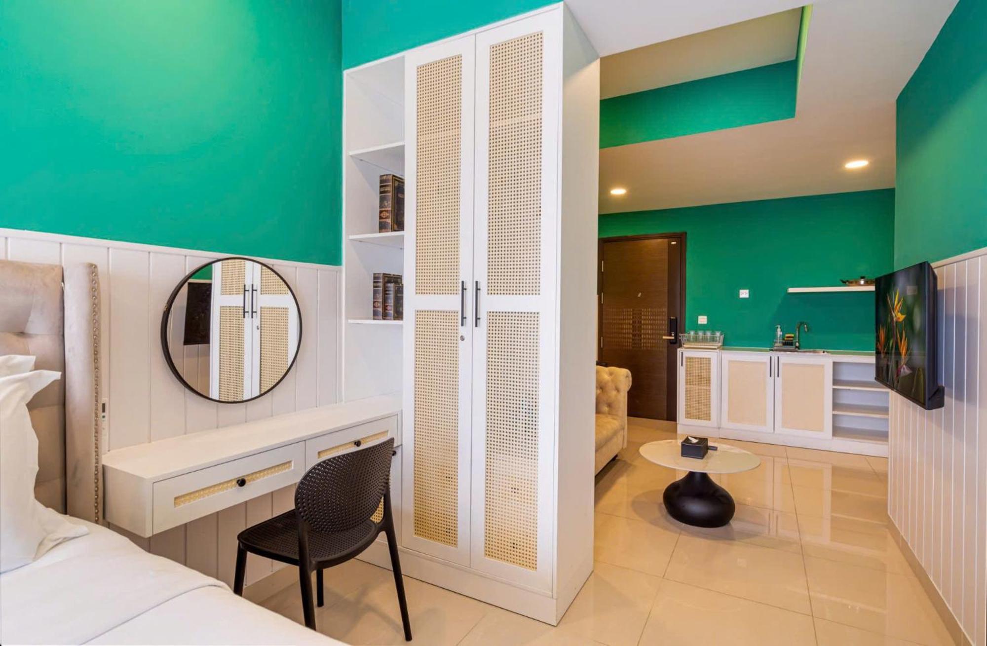 Otis Soho Saigon Balcony 4* Ho Chi Minh City